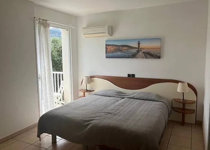 Les Maristella, De Gamme A Deux Pas De La * Aregno