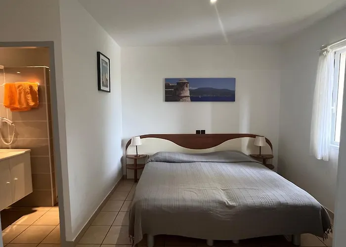 Les Maristella, De Gamme A Deux Pas De La