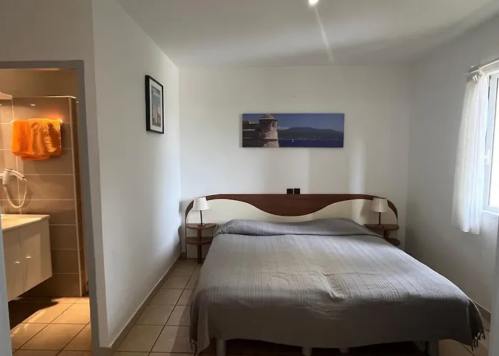 Les Maristella, De Gamme A Deux Pas De La * Aregno