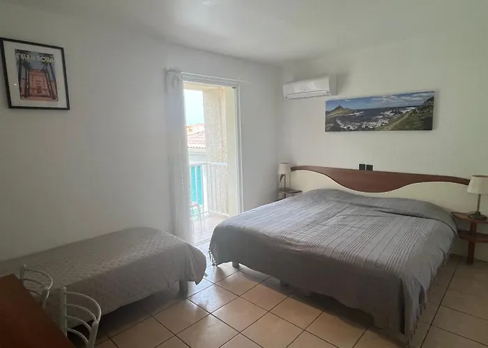 Les Maristella, De Gamme A Deux Pas De La