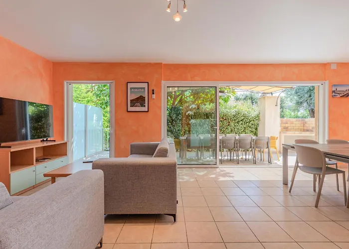 Les Maristella, De Gamme A Deux Pas De La * Aregno