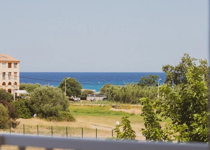 Les Maristella, De Gamme A Deux Pas De La 度假居