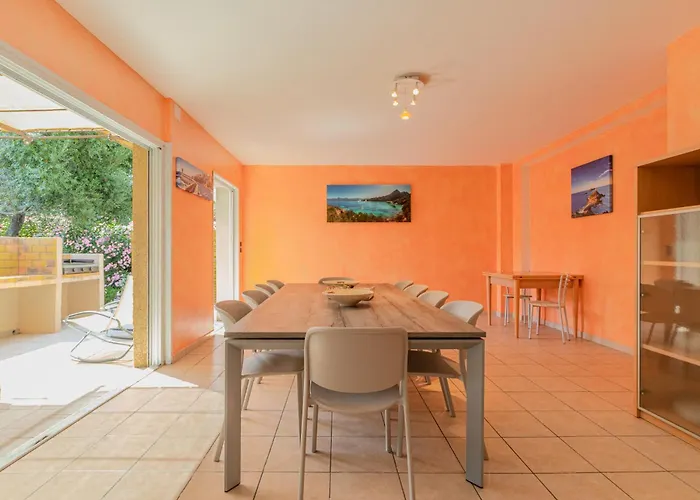 Les Maristella, De Gamme A Deux Pas De La * Aregno