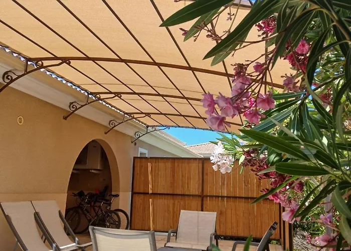 度假居 Les Maristella, De Gamme A Deux Pas De La *